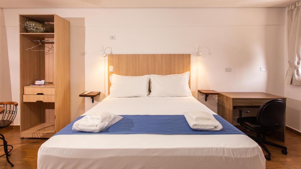 קוטיה Hotel Chalet Monet - Granja Vianna מראה חיצוני תמונה